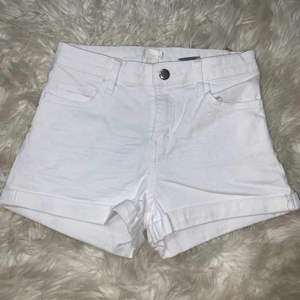 H&M white high waist shorts